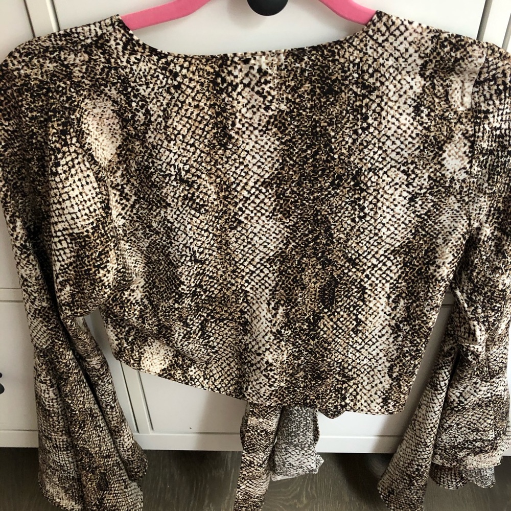 Front tie crop top - Picture 4 of 6